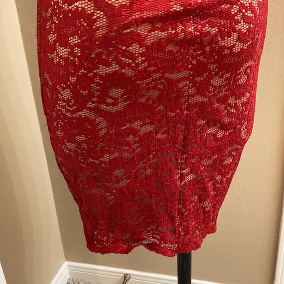 Like new Bisou Bisou red lace nude slip dress - Picture 6 of 11